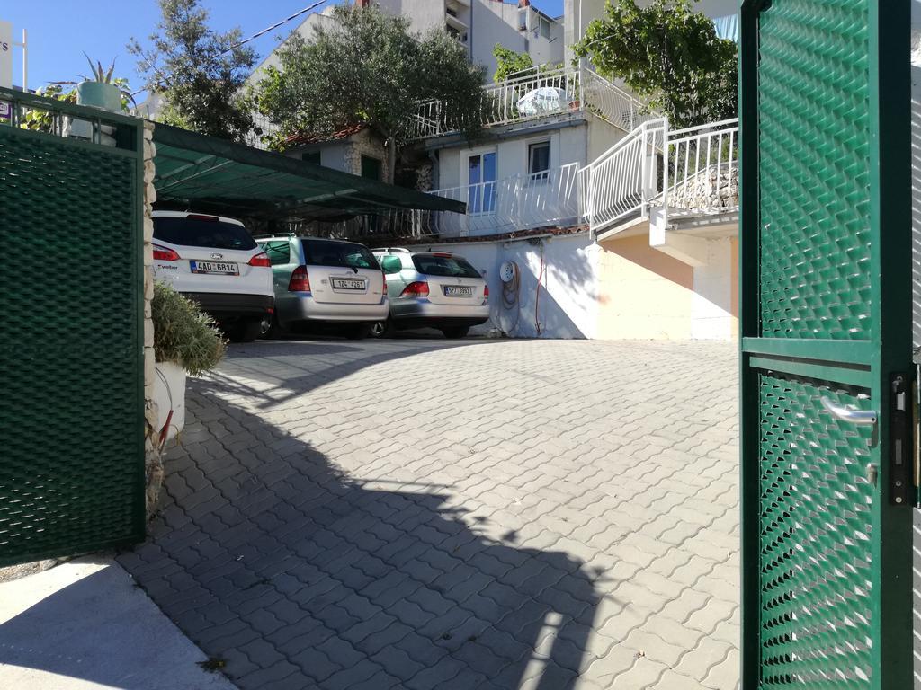 Apartments Dragan Трогір Екстер'єр фото