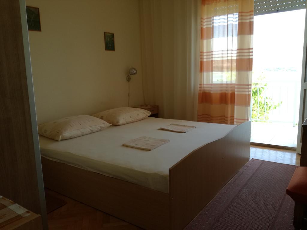 Apartments Dragan Трогір Екстер'єр фото