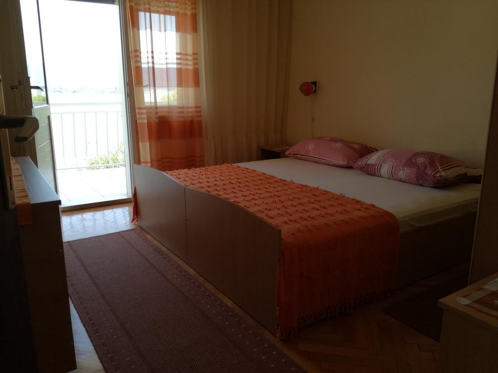 Apartments Dragan Трогір Екстер'єр фото