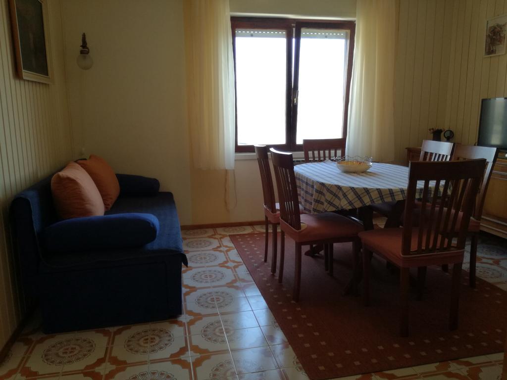 Apartments Dragan Трогір Екстер'єр фото