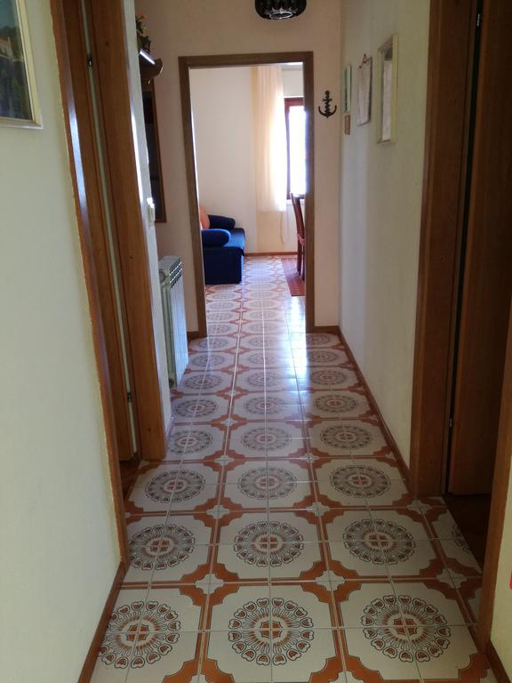 Apartments Dragan Трогір Екстер'єр фото